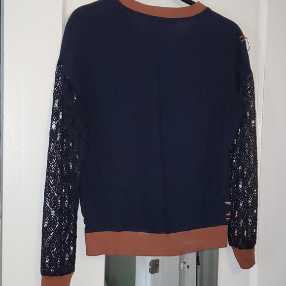 Aztec print top - Picture 5 of 5